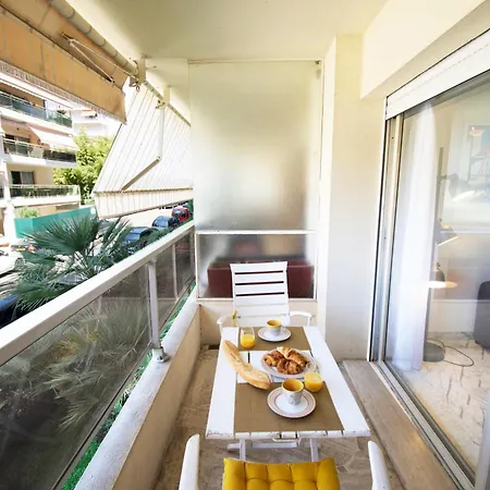 Le Cannois Standing Presta Канны