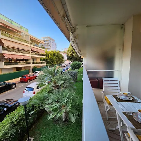 Le Cannois Standing Presta アパート *